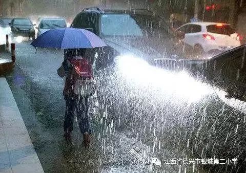 广东多地12月以来滴雨未落