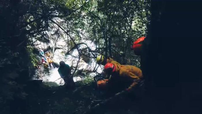 登山失联9天男子面临截肢风险