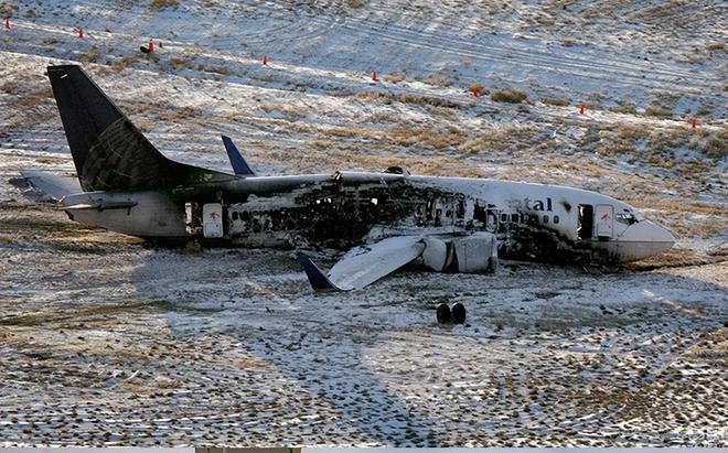 资深机长谈韩国空难，不排除人为因素导致事故