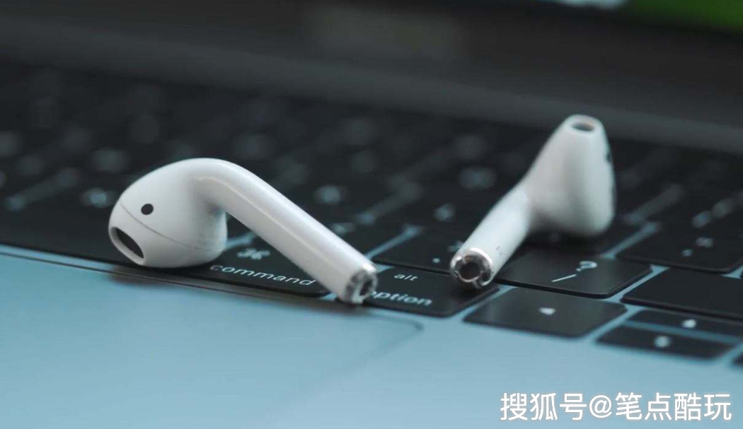 苹果推出蛇年特别款AirPods4,深入解析策略数据_排版57.27.89